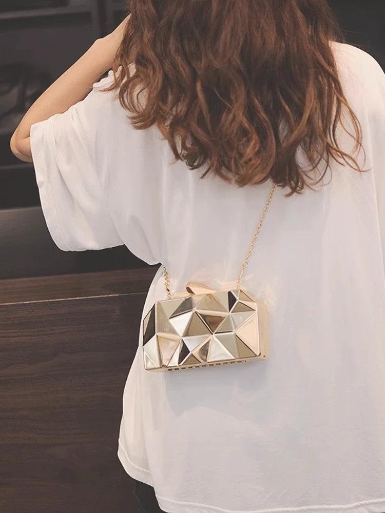 luxury acrylic metal glossy clutch bag for girls - Image 4